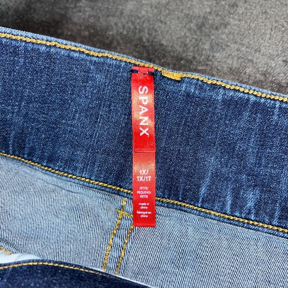 SPANX Size 1X Petite Dark Wash Skinny Shapewear Pull On Jean Leggings - Picture 9 of 13